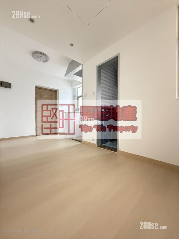 Chinese Mansion Rental Studio , 1 Bathroom 161 ft²