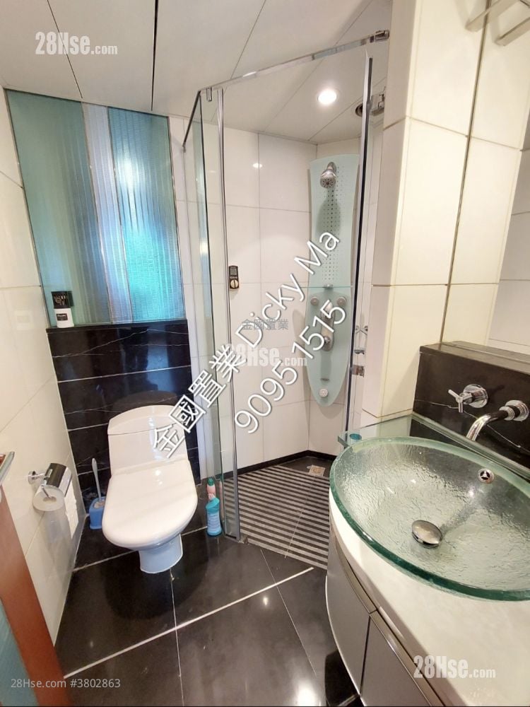 君临天下 租盘 2 房 , 2 浴室 779 平方尺