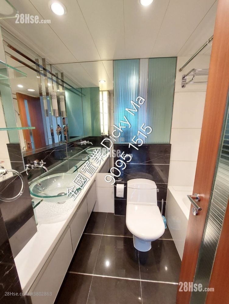 君临天下 租盘 2 房 , 2 浴室 779 平方尺