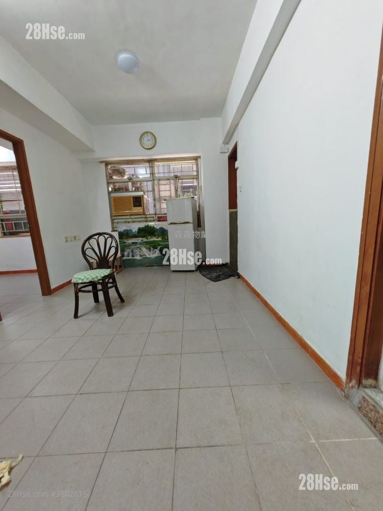 英利大廈 租盤 3 房 , 1 浴室 351 平方呎