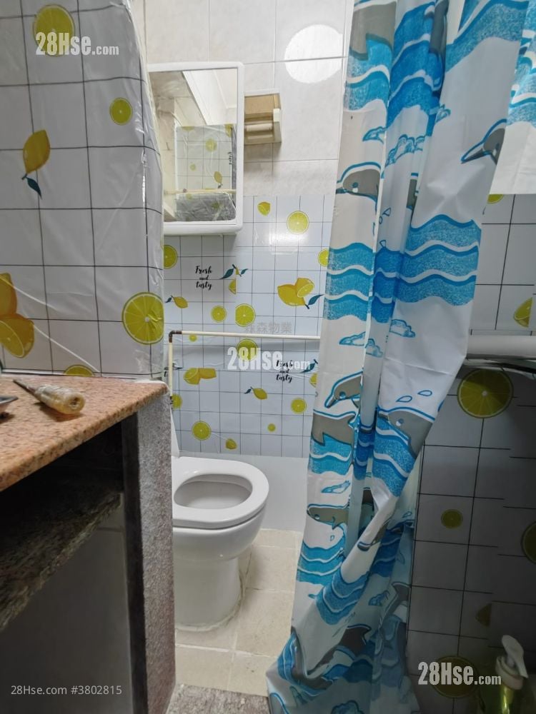 英利大廈 租盤 3 房 , 1 浴室 351 平方呎