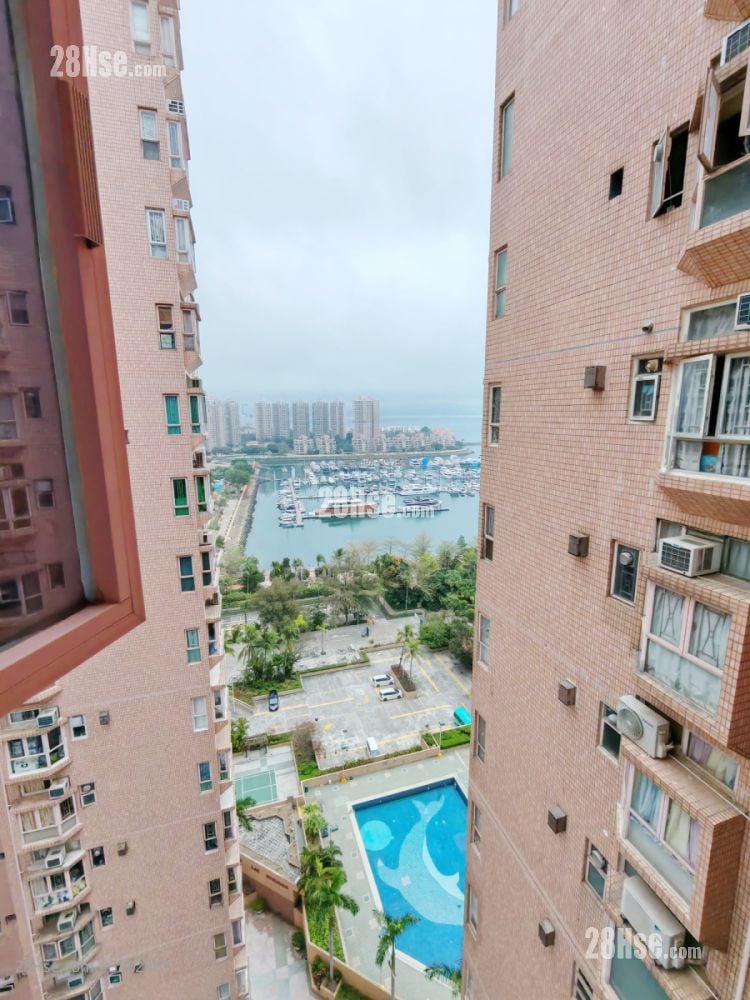 Hong Kong Gold Coast Sell 3 Bedrooms 685 ft²