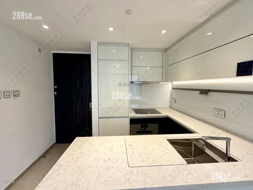 港岛南岸 租盘 2 房 , 2 浴室 538 平方尺