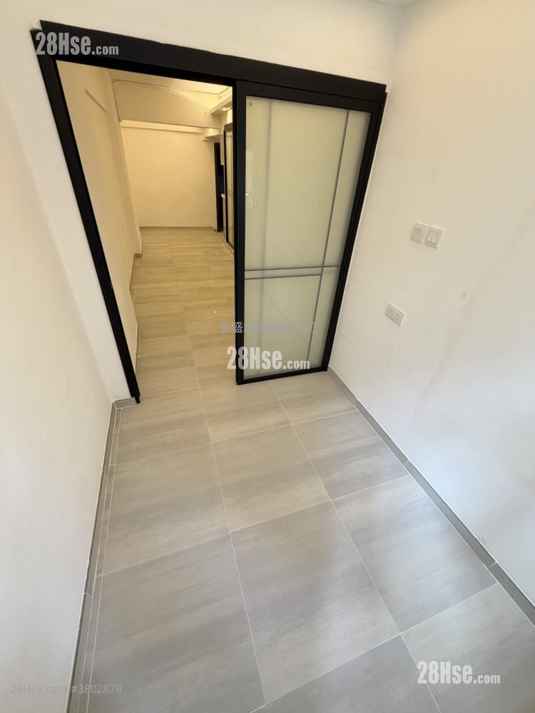 美轮大厦 租盘 2 房 , 1 浴室 300 平方尺