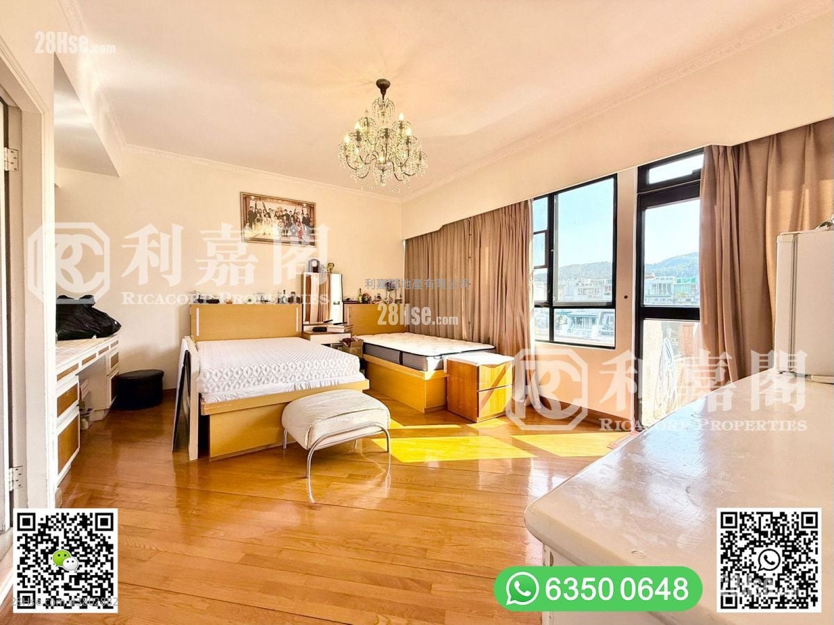 Marina Cove Sell 5+ Bedrooms , 4 Bathrooms 1,973 ft²