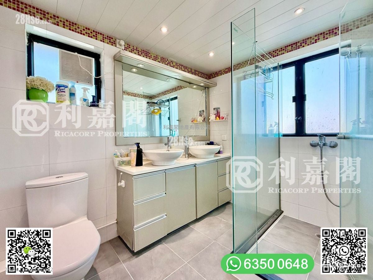 Marina Cove Sell 5+ Bedrooms , 4 Bathrooms 1,973 ft²