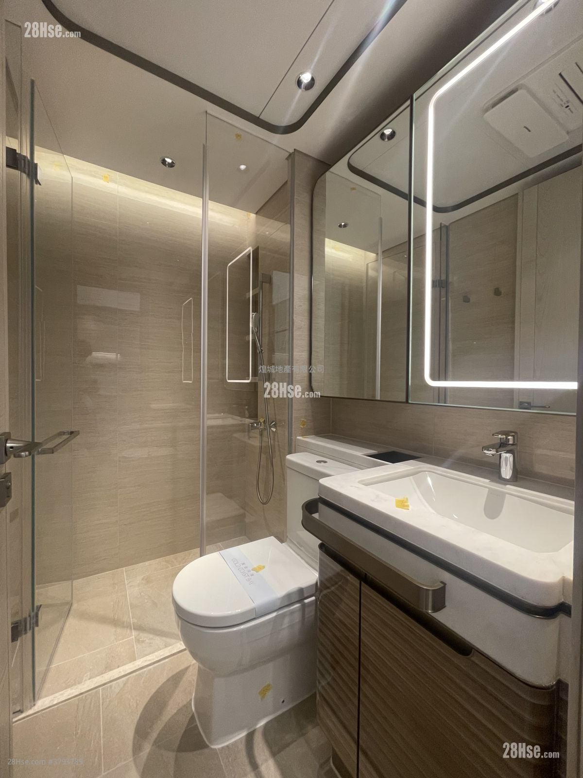 黄金海湾 租盘 2 房 , 1 浴室 421 平方尺