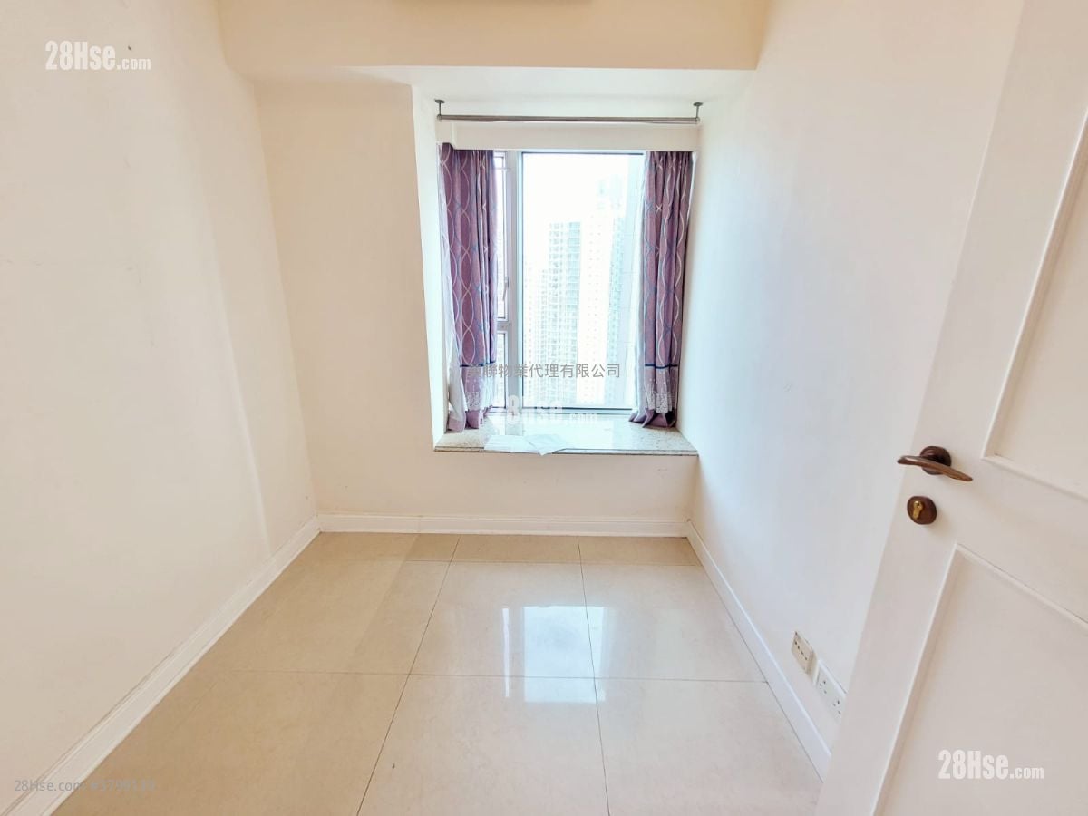 Banyan Garden Sell 2 Bedrooms , 1 Bathroom 493 ft²