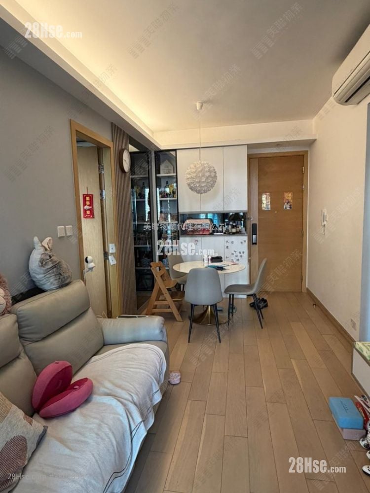 The Parkside Sell 2 Bedrooms , 1 Bathroom 510 ft²