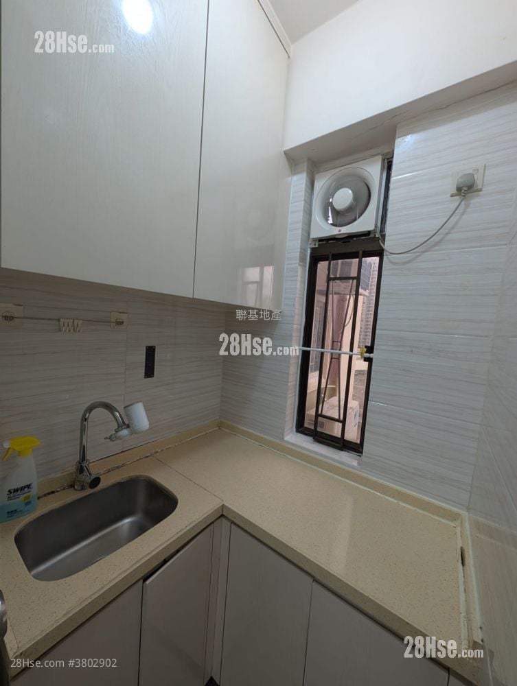 Fu Ho Building Sell 266 ft²