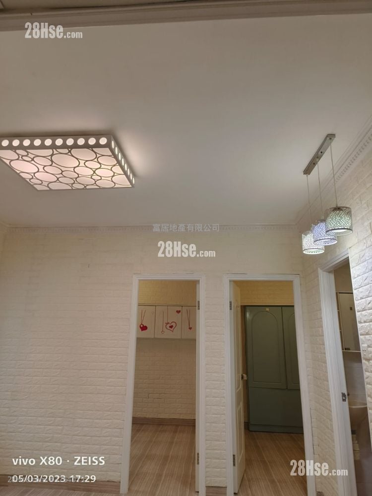 Wonder Building Sell 2 Bedrooms , 1 Bathroom