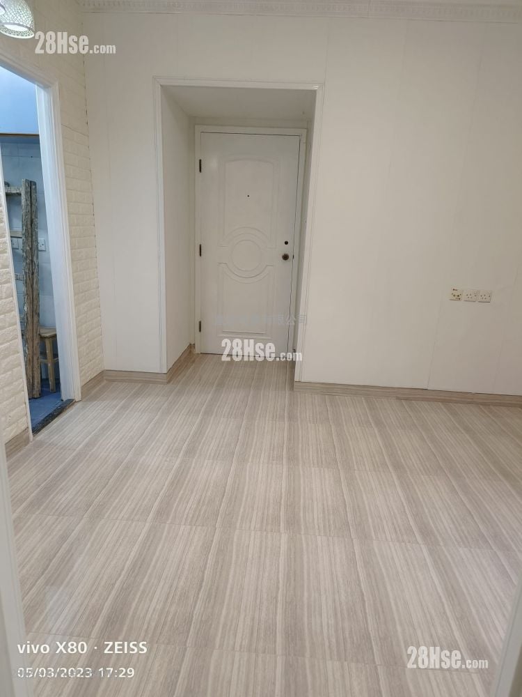 Wonder Building Sell 2 Bedrooms , 1 Bathroom