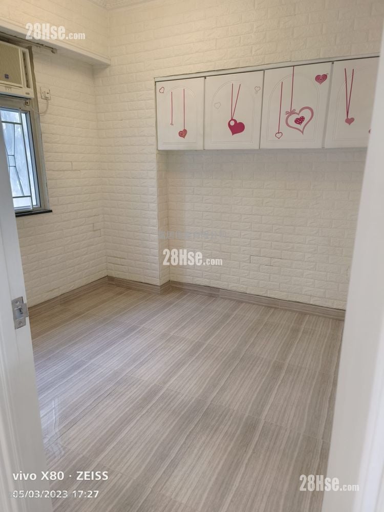 Wonder Building Sell 2 Bedrooms , 1 Bathroom