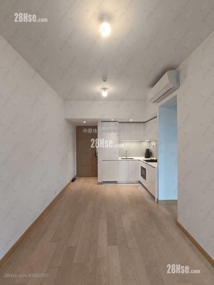 Malibu Sell 2 Bedrooms 435 ft²