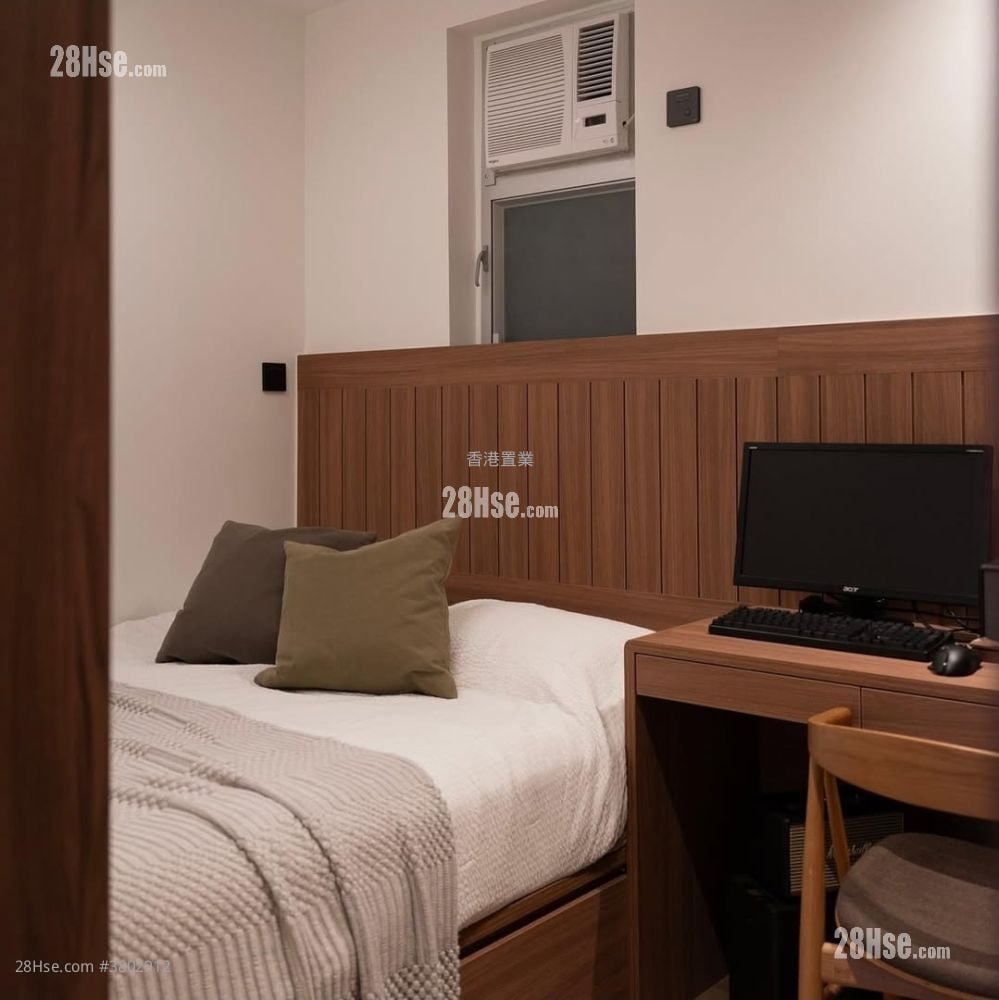 Tak Bo Garden Sell 2 Bedrooms , 1 Bathroom 282 ft²