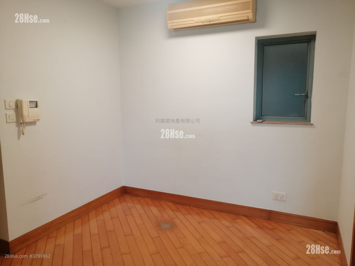 碧海蓝天 售盘 2 房 502 平方尺