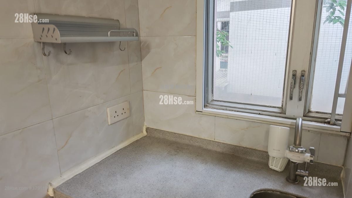 黎刘苑 租盘 开放式间隔 , 1 浴室 184 平方尺