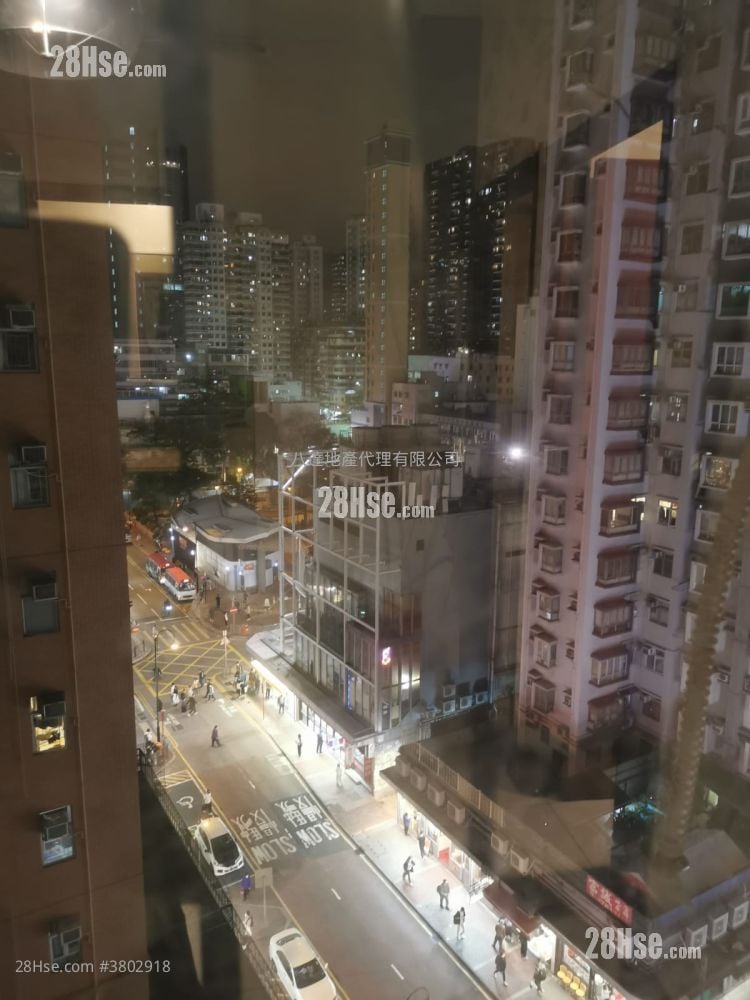 Hung Wai Building Sell 2 Bedrooms , 1 Bathroom 306 ft²