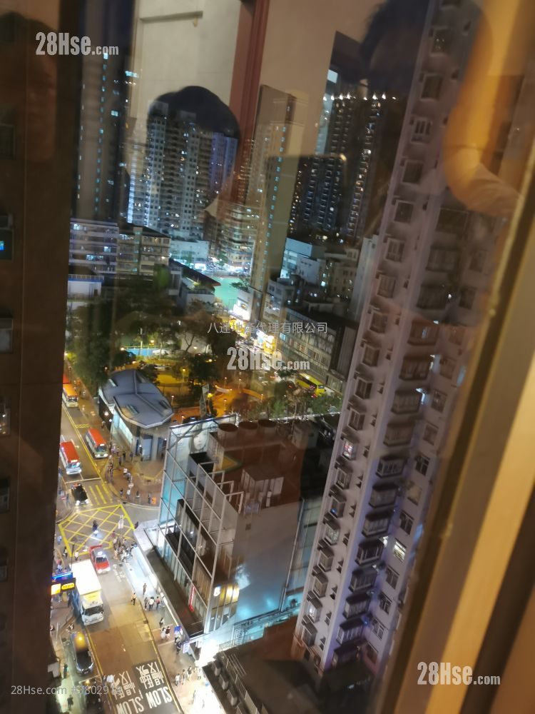 Hung Wai Building Sell 2 Bedrooms , 1 Bathroom 306 ft²