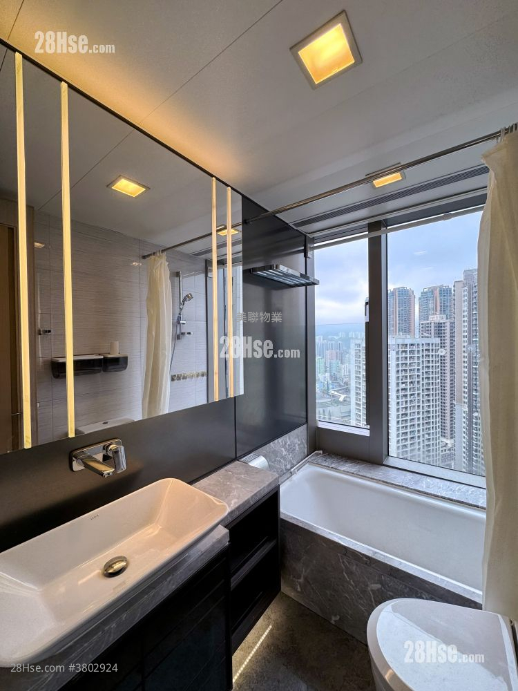 Ocean Pride Sell 3 Bedrooms , 2 Bathrooms 773 ft²