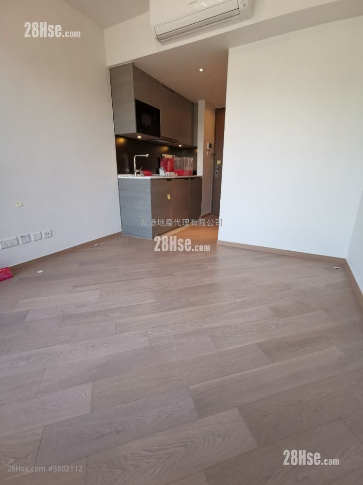 Upper East Rental Studio , 1 Bathroom 194 ft²