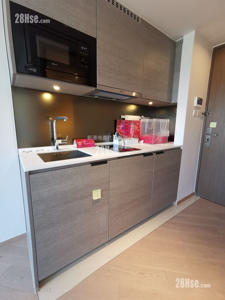 Upper East Rental Studio , 1 Bathroom 194 ft²