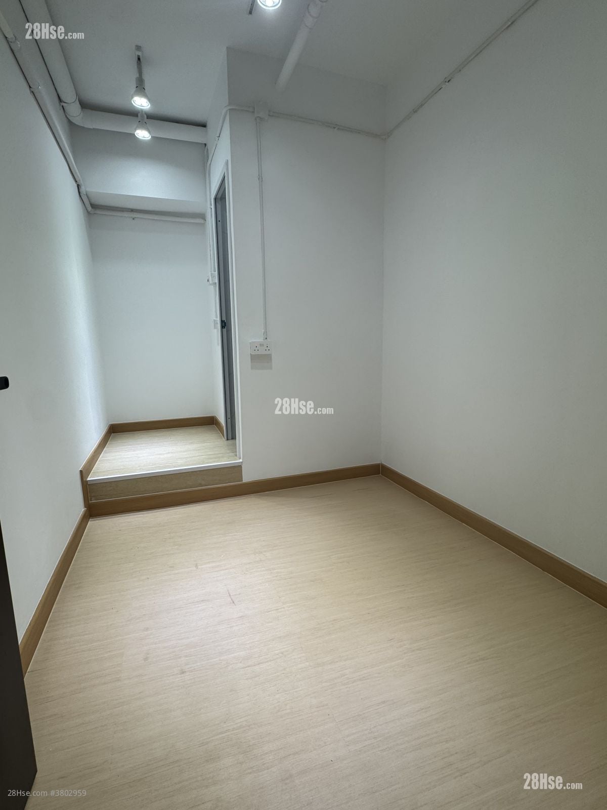 宏龙工业大厦 租盘