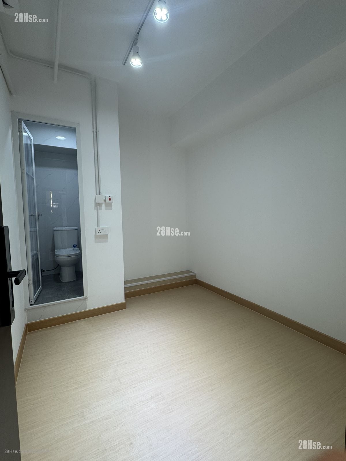 宏龙工业大厦 租盘