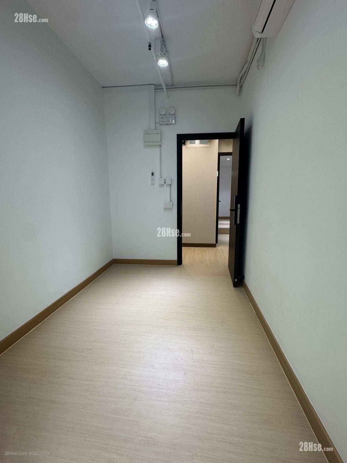 宏龙工业大厦 租盘