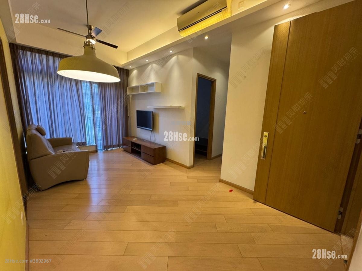 The Woodside Sell 2 Bedrooms , 1 Bathroom 594 ft²