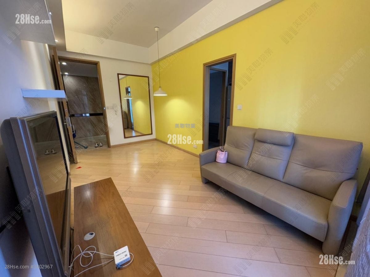 The Woodside Sell 2 Bedrooms , 1 Bathroom 594 ft²