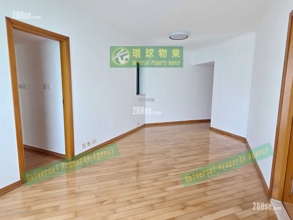 Manhattan Heights Rental 3 Bedrooms , 2 Bathrooms 715 ft²