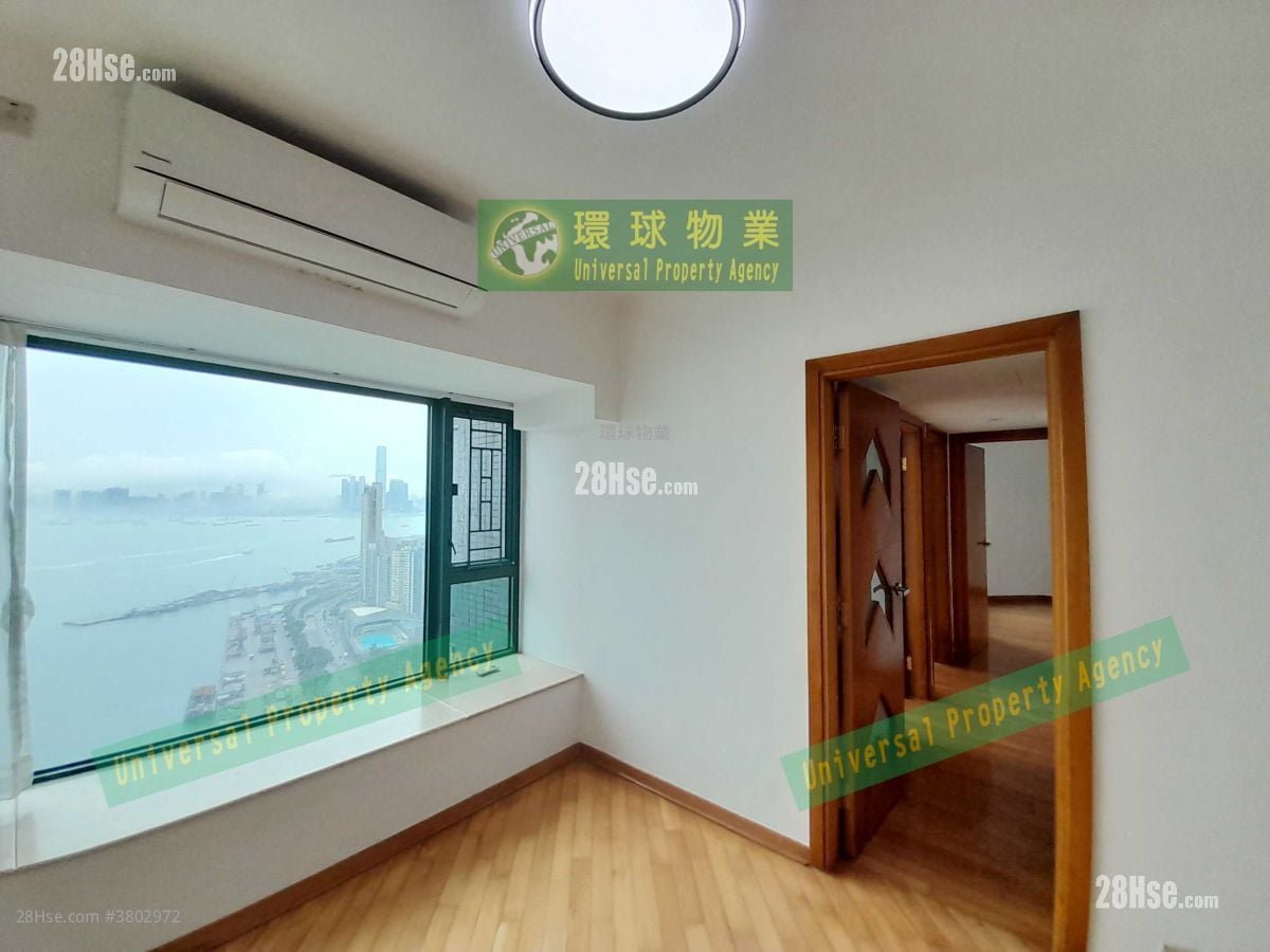 Manhattan Heights Rental 3 Bedrooms , 2 Bathrooms 715 ft²