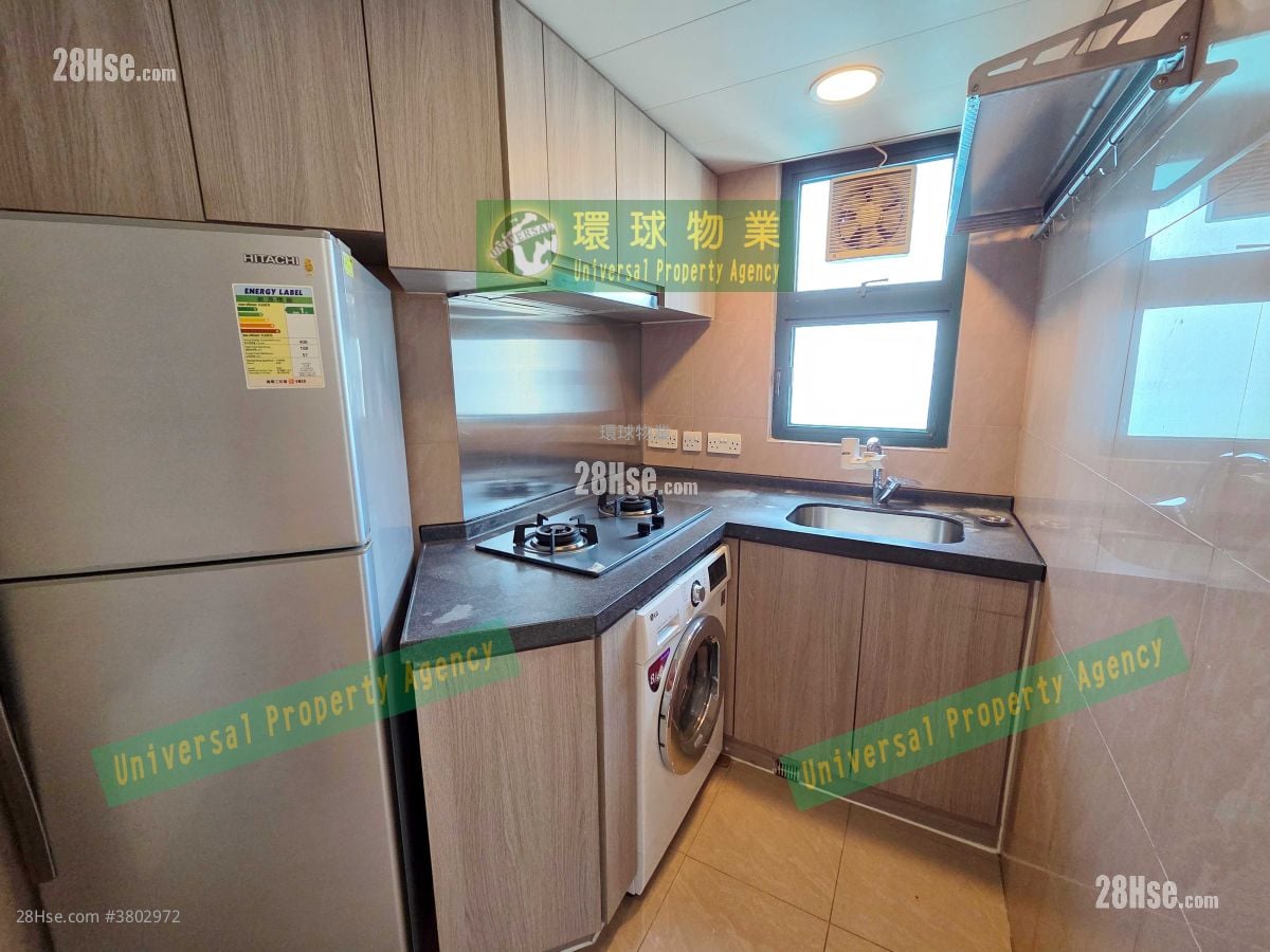 Manhattan Heights Rental 3 Bedrooms , 2 Bathrooms 715 ft²