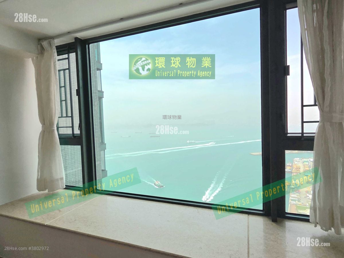 Manhattan Heights Rental 3 Bedrooms , 2 Bathrooms 715 ft²