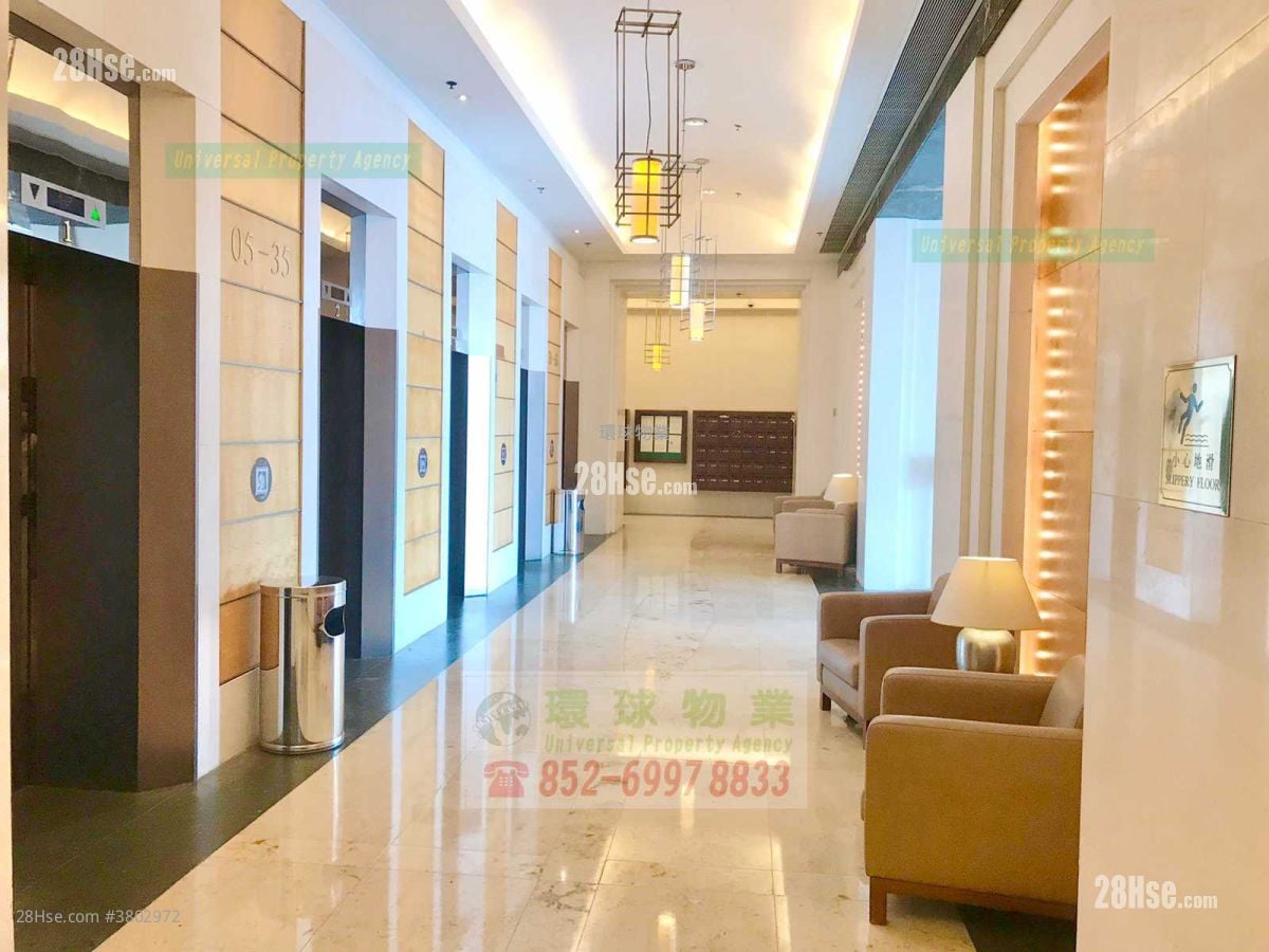 Manhattan Heights Rental 3 Bedrooms , 2 Bathrooms 715 ft²