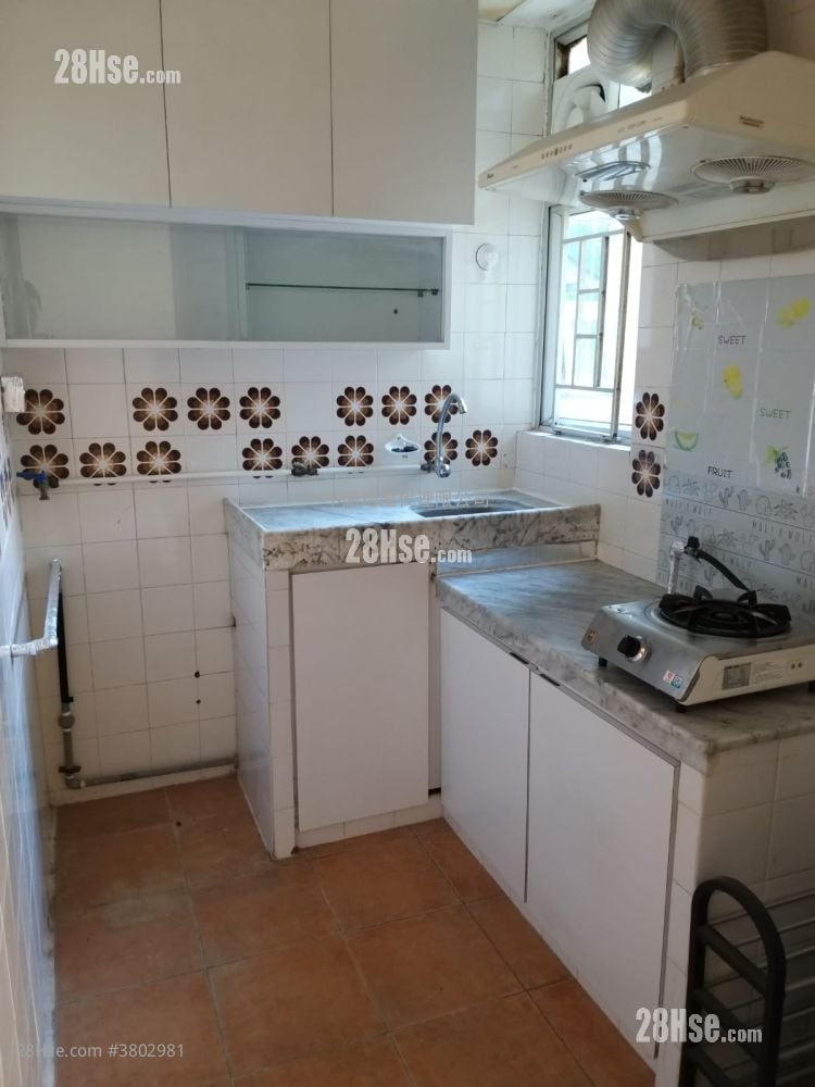 Tsuen Tak Garden Rental 287 ft²