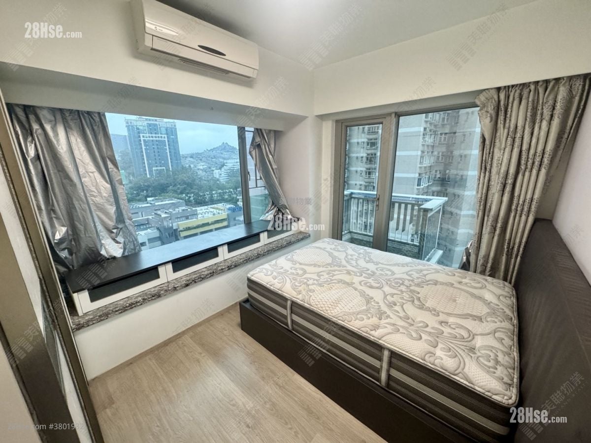 City Point Sell 3 Bedrooms , 2 Bathrooms 713 ft²