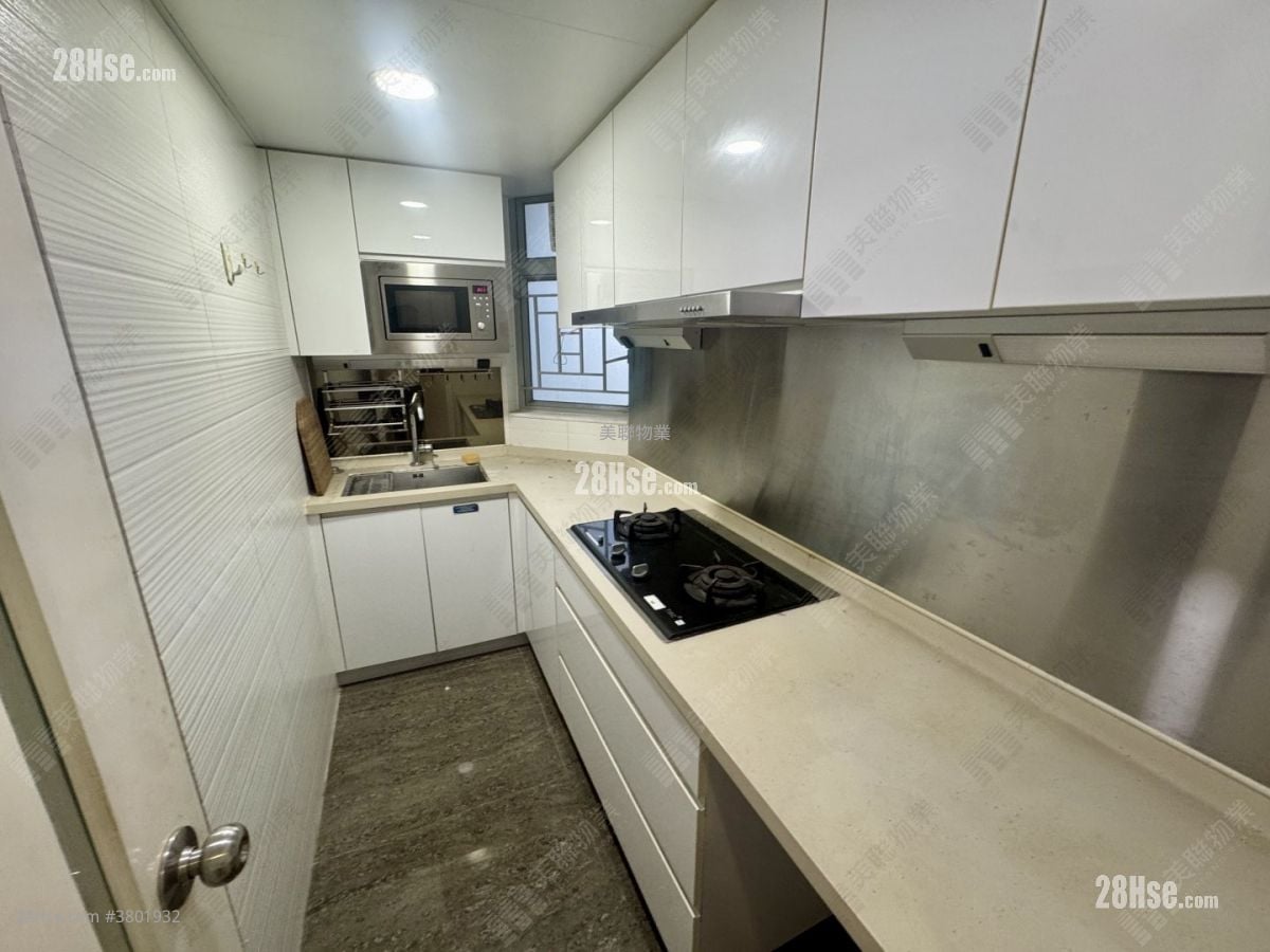 City Point Sell 3 Bedrooms , 2 Bathrooms 713 ft²