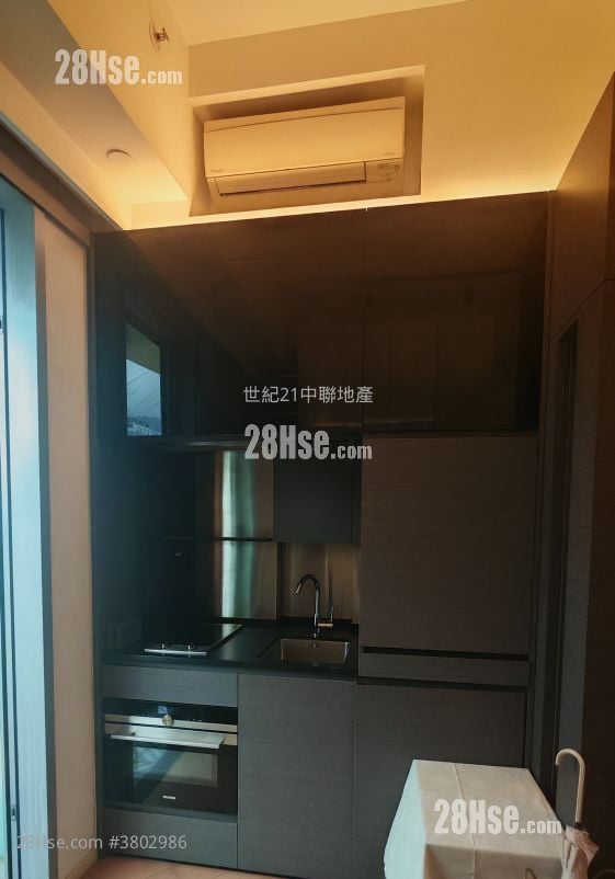 瑧蓺 售盘 1 房 216 平方尺