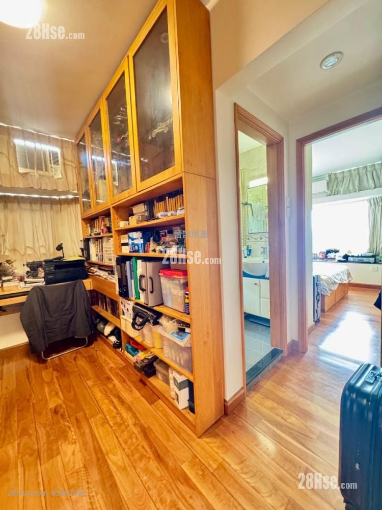 香港黄金海岸 售盘 3 房 , 2 浴室 1,052 平方尺