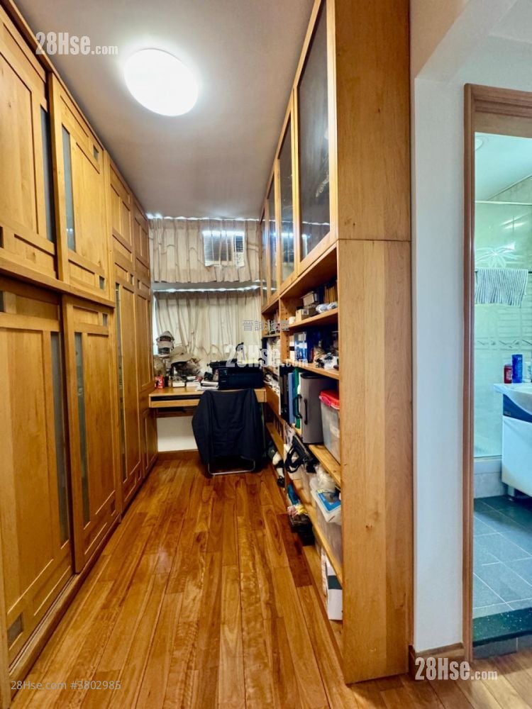 香港黄金海岸 售盘 3 房 , 2 浴室 1,052 平方尺