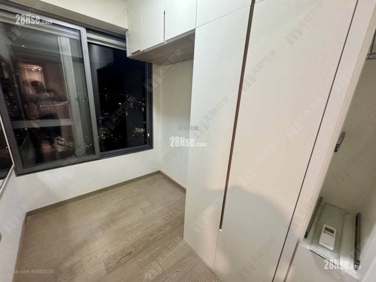 Aurora Rental 3 Bedrooms , 2 Bathrooms 644 ft²