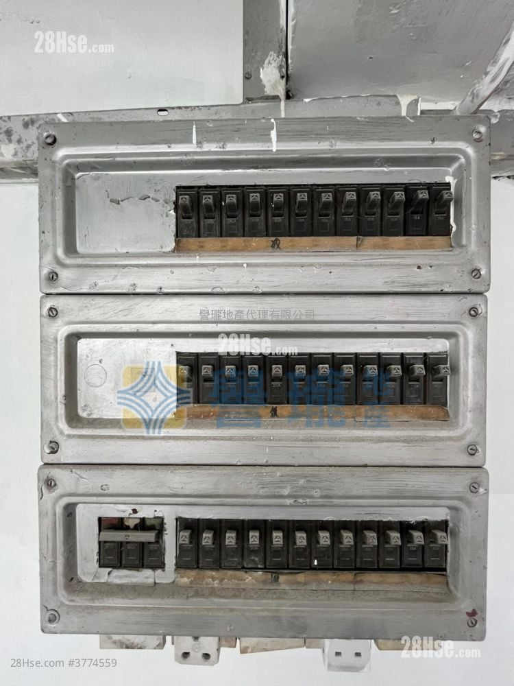 Wing Hong Factory Building Rental