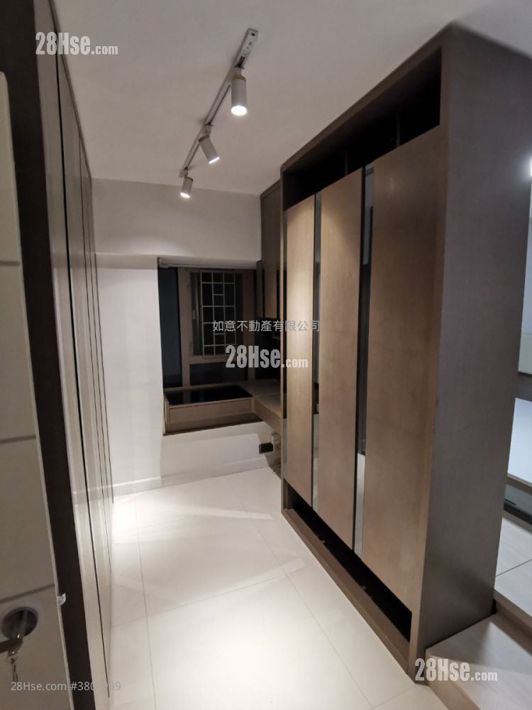 海逸豪园 售盘 3 房 , 2 浴室 1,083 平方尺