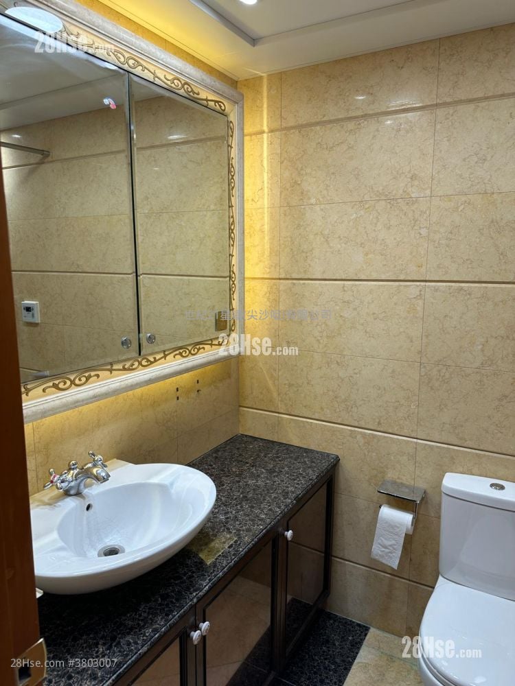 The Arch Rental 2 Bedrooms 518 ft²