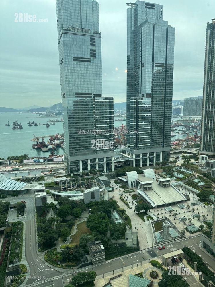 The Arch Rental 2 Bedrooms 518 ft²