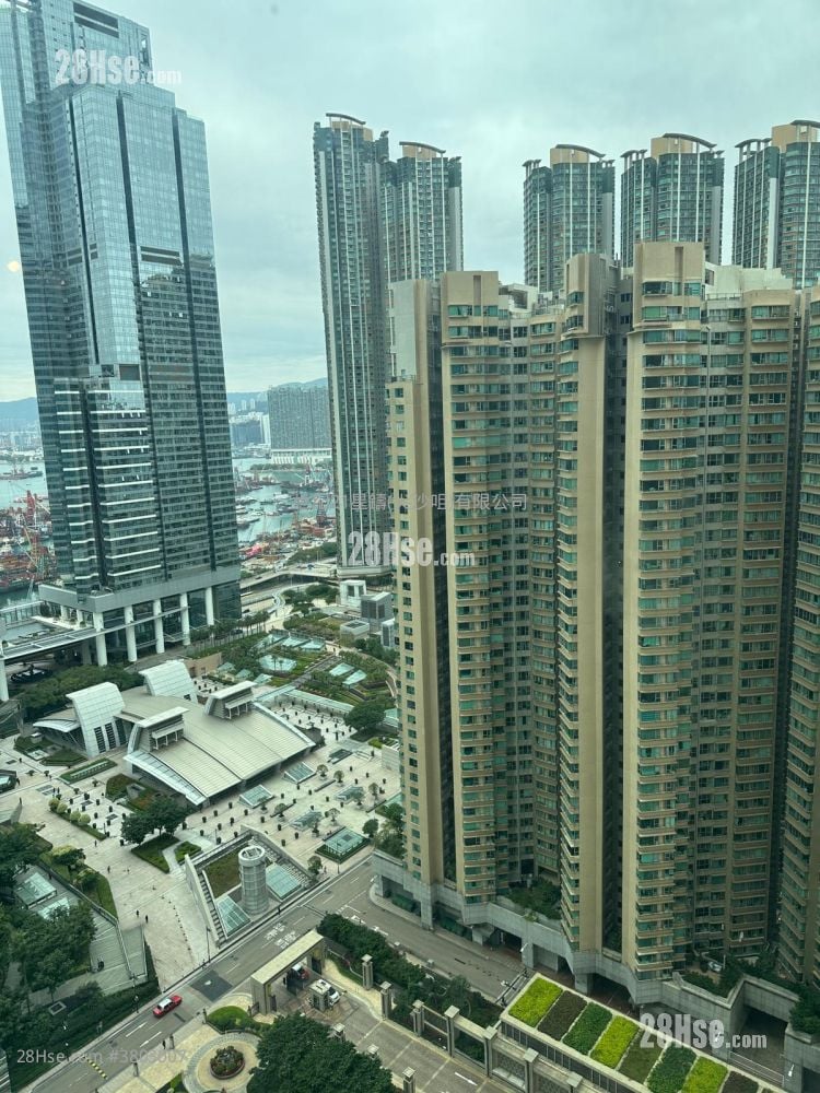 The Arch Rental 2 Bedrooms 518 ft²