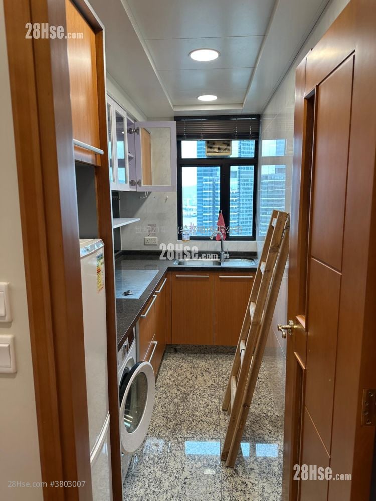 The Arch Rental 2 Bedrooms 518 ft²