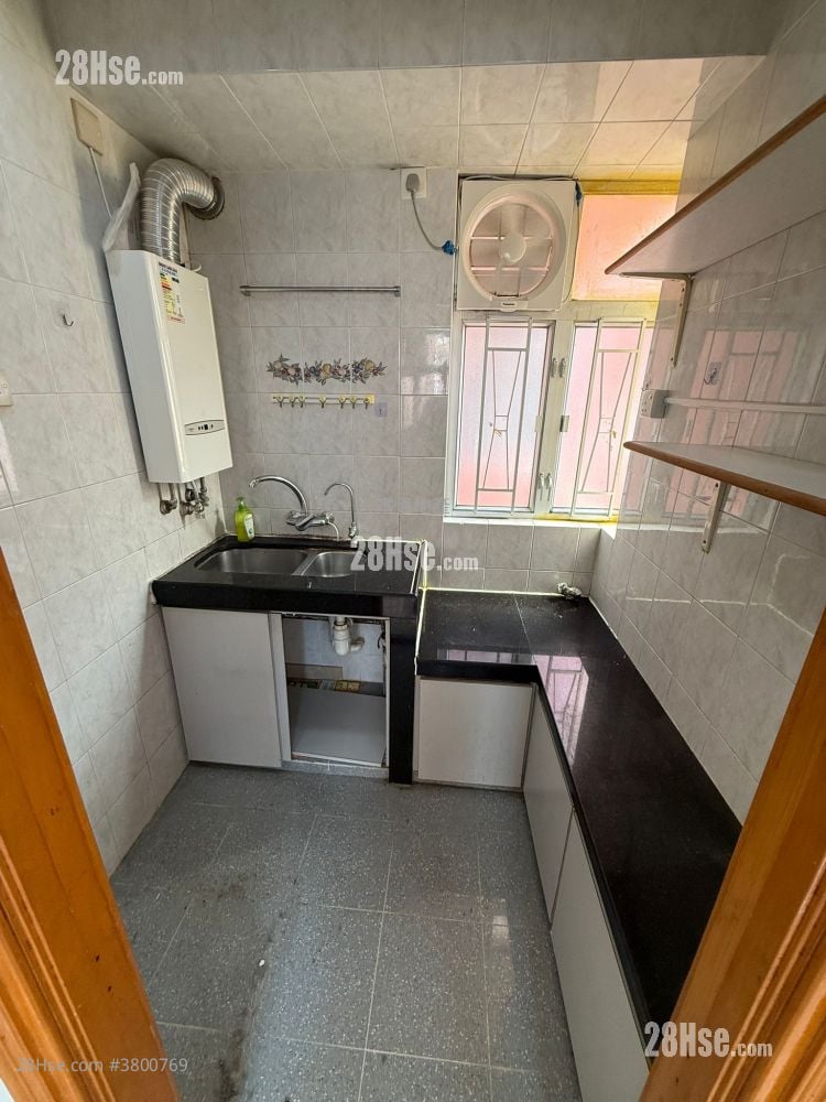 Whampoa Estate Sell 2 Bedrooms , 1 Bathroom 356 ft²